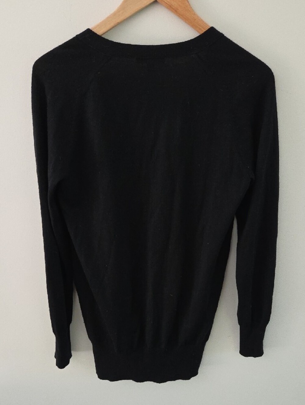 J. Crew 100% Merino Wool Black V-Neck Button Front Cardigan with Pockets - Picture 9 of 9